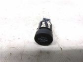 Bouton poussoir de démarrage du moteur