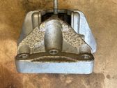 Engine mount bracket