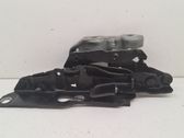 Engine bonnet/hood hinges