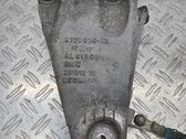 Engine mounting bracket