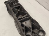 Gearbox mounting bracket