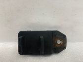 Radiator mount bracket