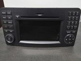 Radio / CD-Player / DVD-Player / Navigation