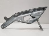 Fender mounting bracket