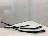 Windshield/front glass wiper blade