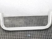Moldura lateral de la consola central trasera