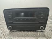 Panel / Radioodtwarzacz CD/DVD/GPS