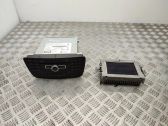 Radio / CD-Player / DVD-Player / Navigation
