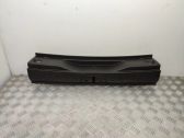 Trunk/boot sill cover protection