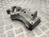 Engine mounting bracket