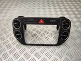 Radio/GPS head unit trim