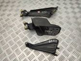 Roller guide/hinge set