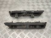 Front bumper mounting bracket