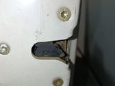 Cerradura de puerta delantera