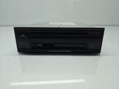 Radio / CD-Player / DVD-Player / Navigation