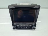 Radio / CD-Player / DVD-Player / Navigation