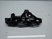 Fender mounting bracket