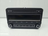 Radio / CD-Player / DVD-Player / Navigation