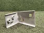Fender mounting bracket