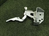 Engine bonnet/hood hinges