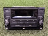 Radio / CD-Player / DVD-Player / Navigation