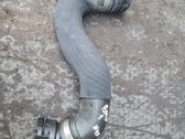 Tuyau de liquide de refroidissement moteur