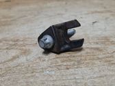 Abrazadera del inyector de combustible