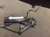 Tailgate/trunk/boot hinge