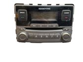 Radio / CD-Player / DVD-Player / Navigation
