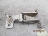 Loading door upper hinge