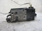 Cerradura de puerta delantera