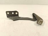 Engine bonnet/hood hinges