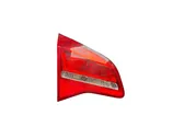 Tailgate rear/tail lights