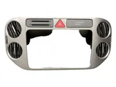 Radio/GPS head unit trim