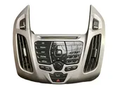 Head unit multimedia control