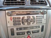 Radio / CD-Player / DVD-Player / Navigation
