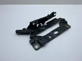 Engine bonnet/hood hinges