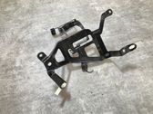 Autres pièces compartiment moteur