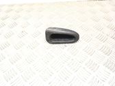 Moldura del asa interna de la puerta delantera