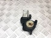Motor del regulador de la ventanilla de la puerta delantera