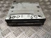 Radio/CD/DVD/GPS-pääyksikkö