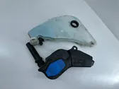 Windshield washer fluid reservoir/tank