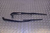 Windshield/front glass wiper blade