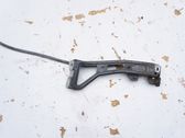 Fender mounting bracket