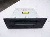 Radio / CD-Player / DVD-Player / Navigation