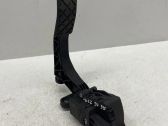 Accelerator throttle pedal