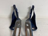 Engine bonnet/hood hinges