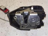Serrure de porte avant