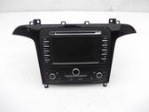 Radio / CD-Player / DVD-Player / Navigation