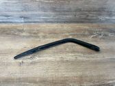 Rear wiper blade arm